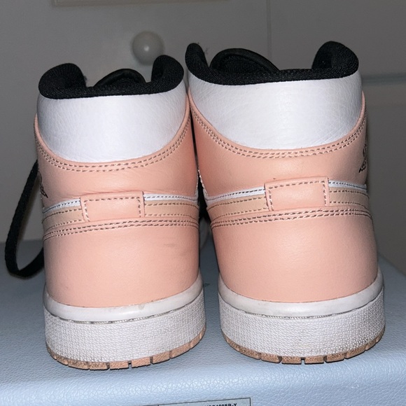 Air Jordan 1 mid crimson tint toe - Picture 5 of 8
